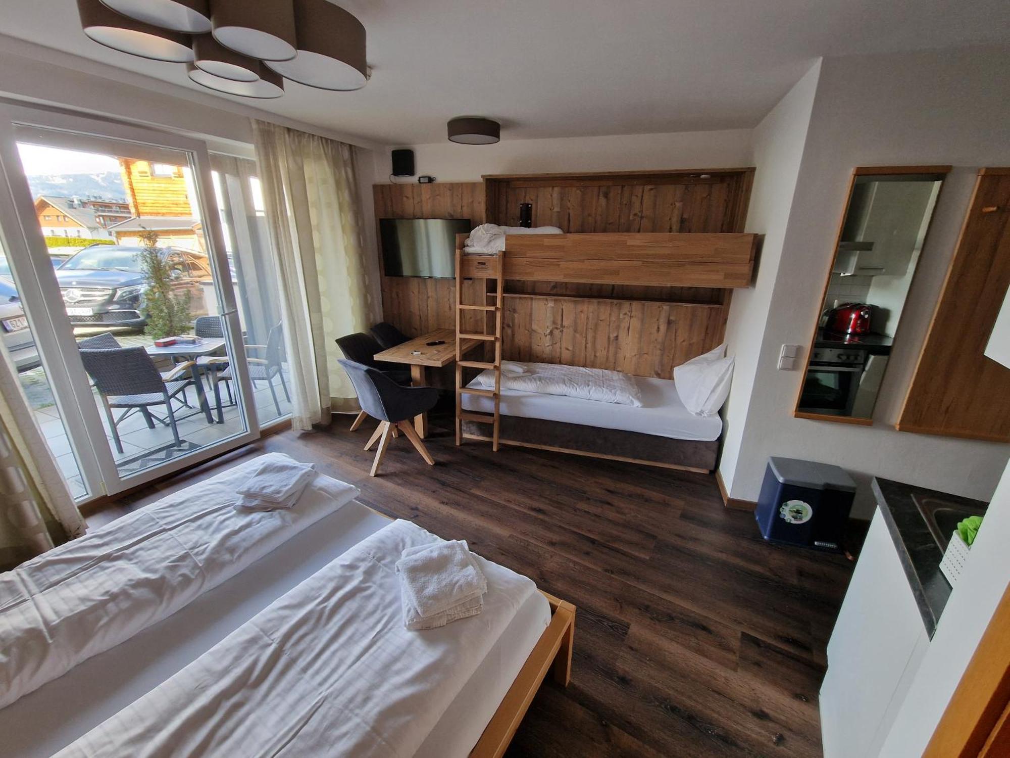 Adler Kaprun, Golf 'N' Ski And Mountain Biking. Extérieur photo